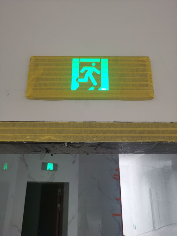 地下空間應(yīng)急疏散系統(tǒng)的特殊設(shè)計(jì)要求有哪些？